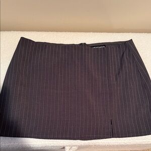 Third Charm (Pacsun) Grey Pinstripe Skirt Size L